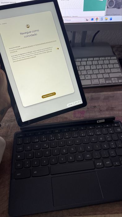 Chromebook Lenovo com caneta