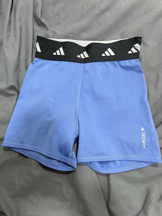 Calcoes adidas em exelente estado