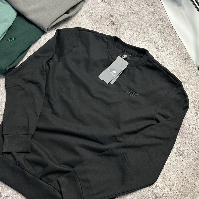 Світшоти New Balance вишитий логотип XS,S,M,L,XL