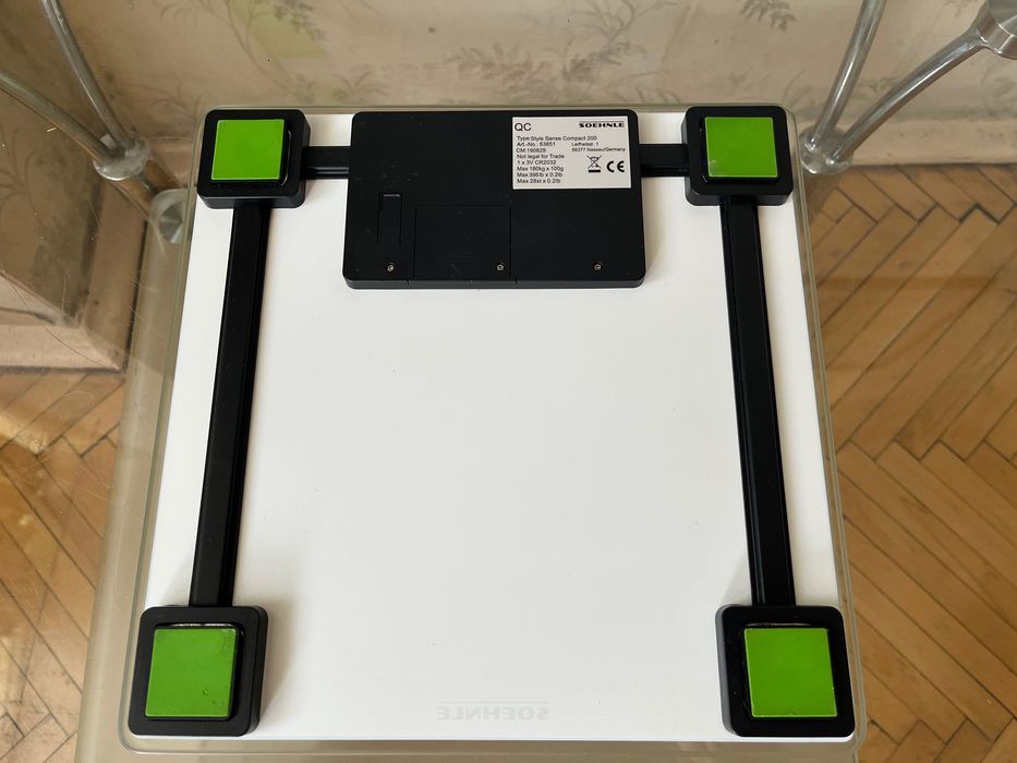 Электронные напольные весы Soehnle Style Sense Compact 300 made in Germany.
