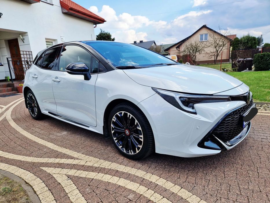 Toyota Corolla GR Sport 2.0 hybryda, Salon Polska, I właściciel - lekko uszkodzona