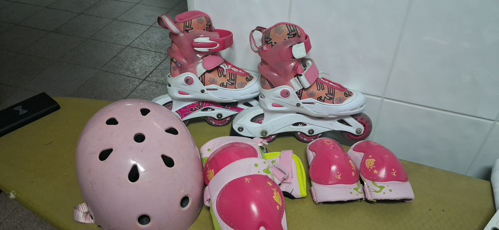 Patins em linha de menina