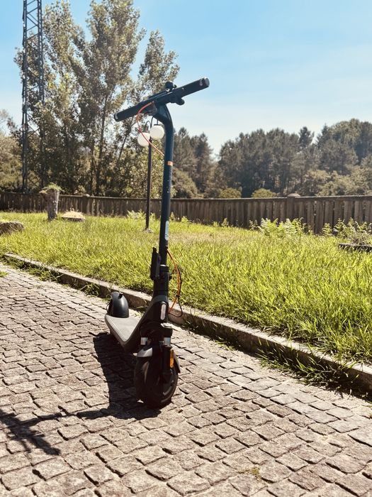 Trotinete eletrica ninebot ,25km autonomia ,25kmh ,14,4kgpeso
