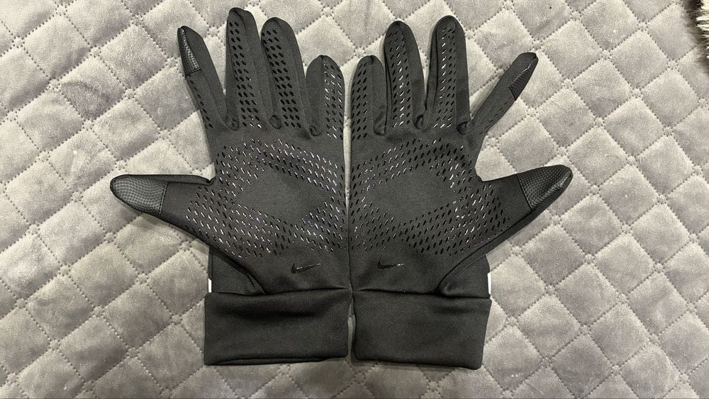 Рукавиці Nike Hyperwarm
