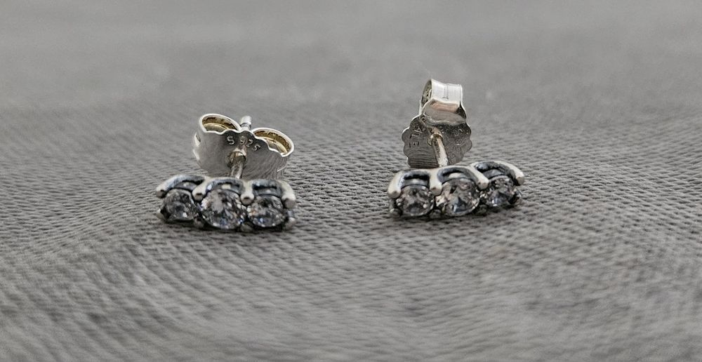 brincos originais pandora com zirconias