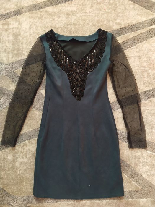 Нарядное платье 250 грн, размер 42-44