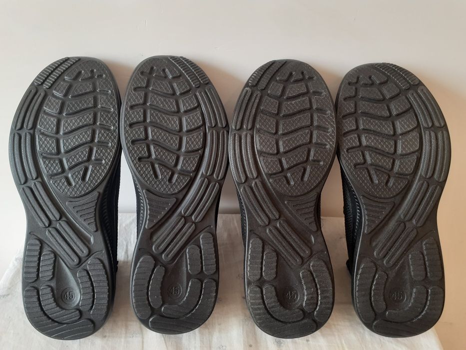 Абсолютно НОВЫЕ Легкие Мужские Кроссовки - Весна / Лето