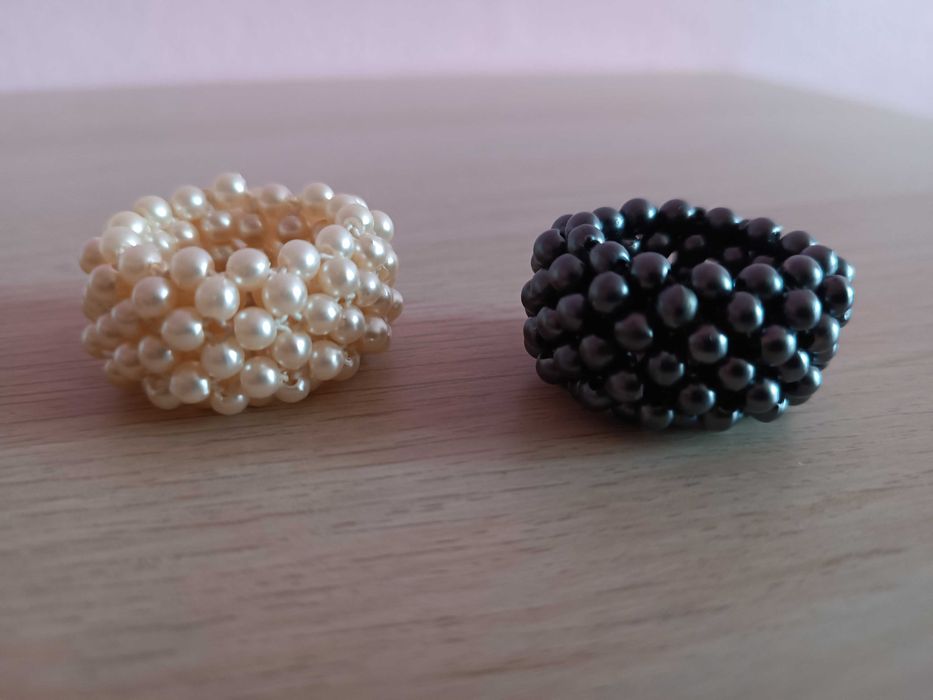 Perłowe gumki do włosów - zestaw 2 sztuki 6 zł