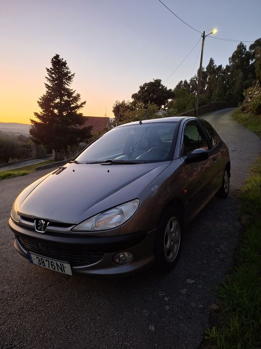 Peugeot 206 poucos kms