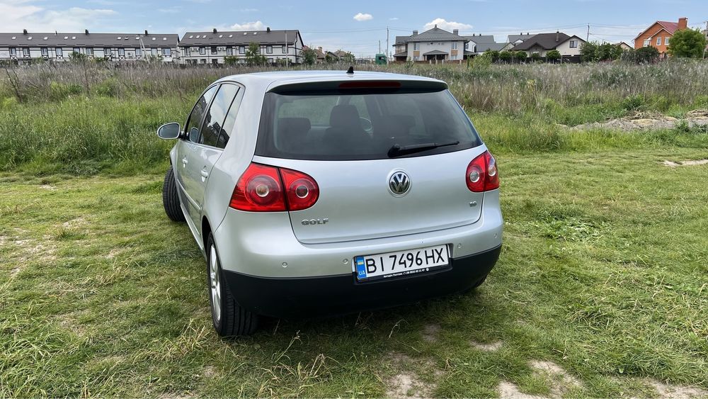 Volkswagen Golf 5 1.6 MPI