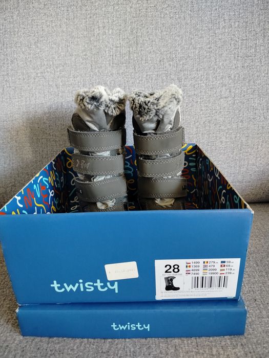 Zimowe buty dziecięce Twisty rozmiar 28 – ocieplane, na rzepy