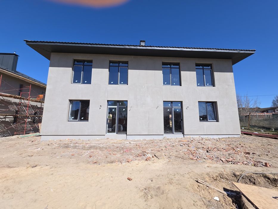 БЕЗ КОМІСІЇ Продаж сучасного дуплексу в селі Шевченкове 8 км від Києва