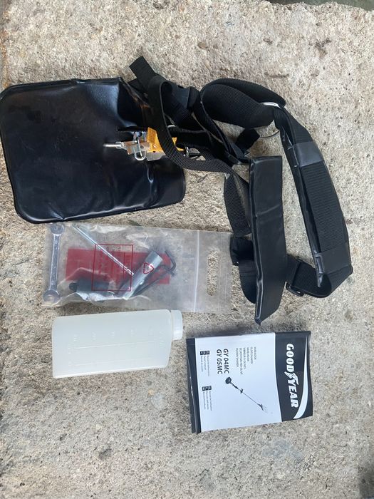 Varejadora gasolina 25,4 CC GOODYEAR como nova