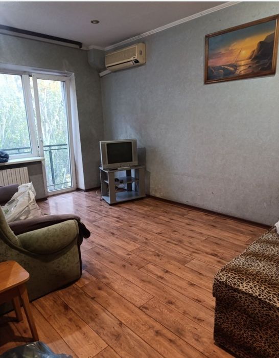 Оренда 1 кімнатна пр- т Металургів