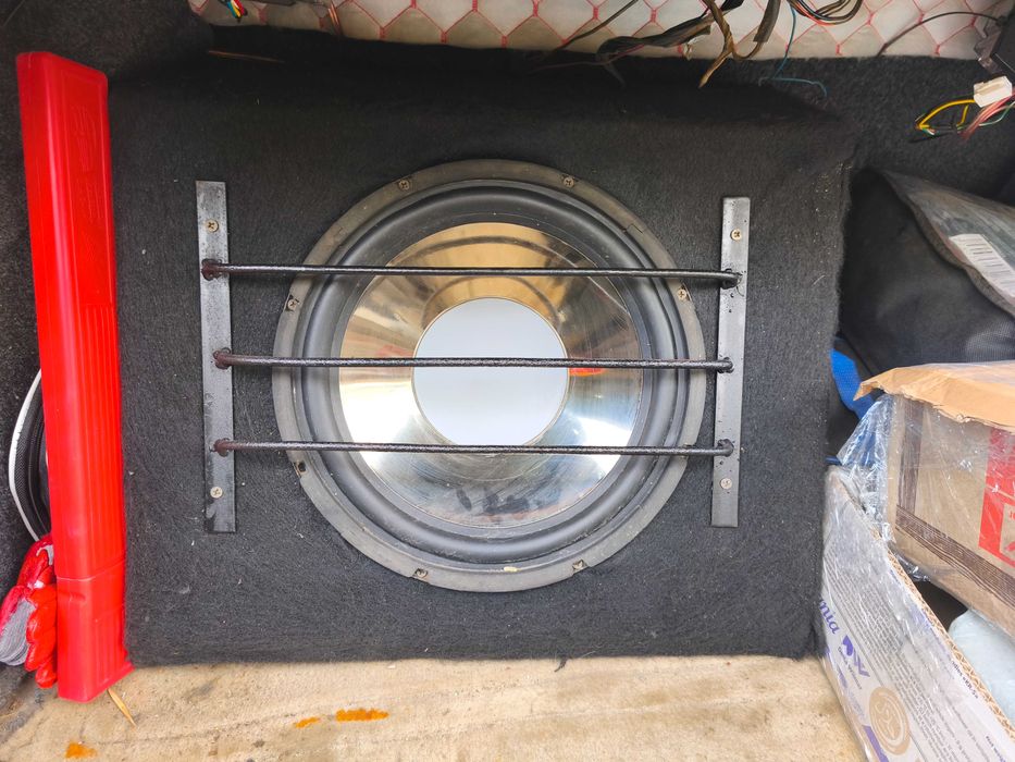 продам сабуфер с уселителем 4-х канальным