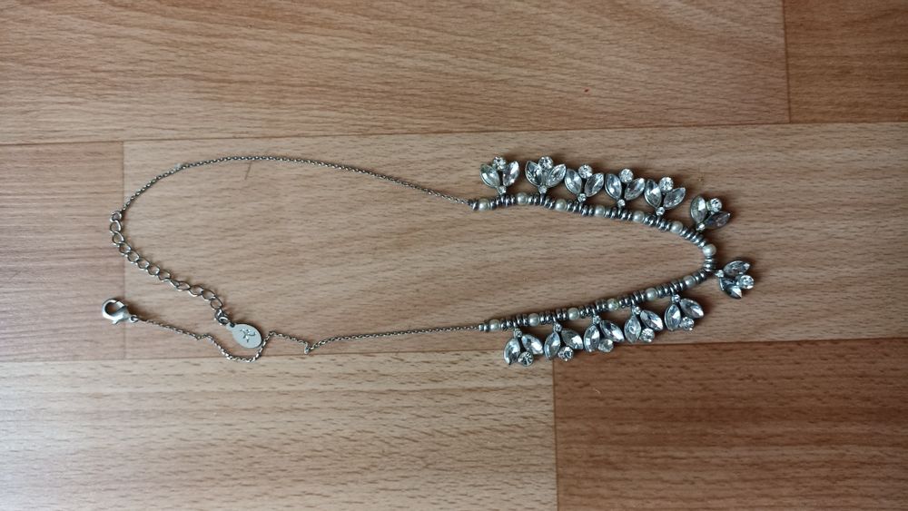 Кольє ,підвіска довжина 45 см