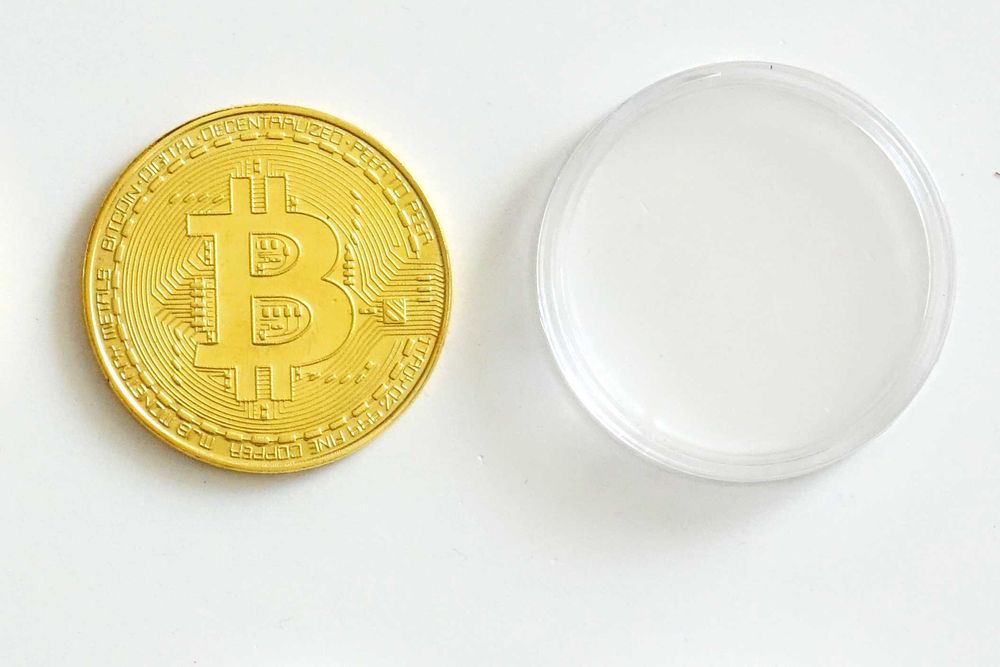 Металлическая монета Биткоин Bitcoin В футляре: 70 грн. -  Коллекционирование Вышгород на Olx