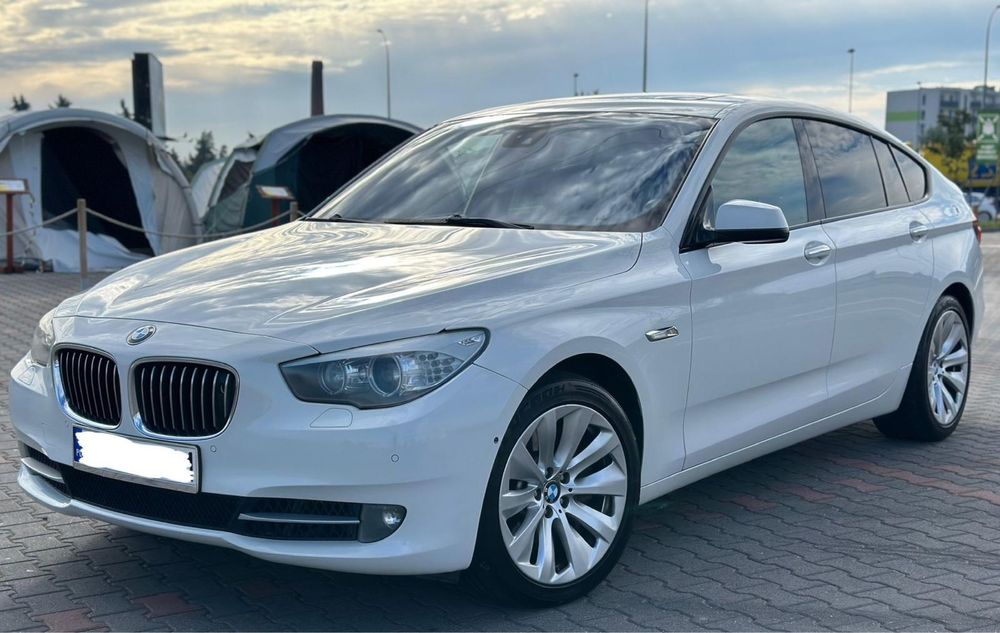 Bmw 5GT 550i F07 rok 4.4 moc 408 km full wyposazenie