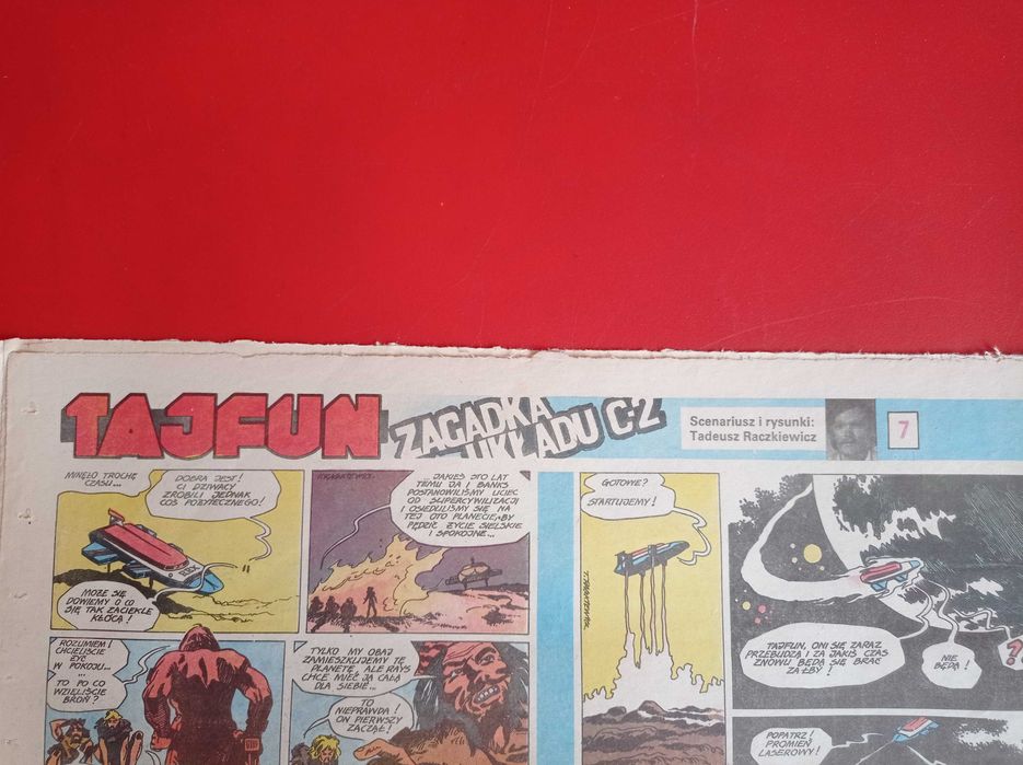 *Świat młodych nr 111/1984, 15 września 1984, Tajfun zagadka układu C2