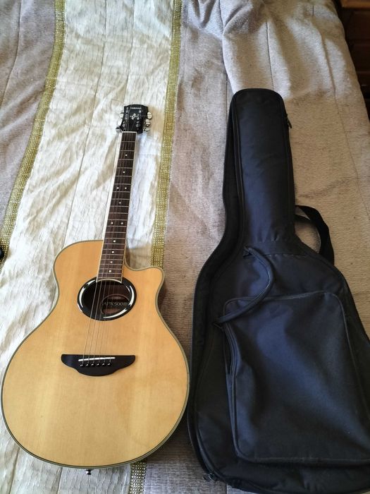 Guitarra Eletroacústica Yamaha APX500III + Saco