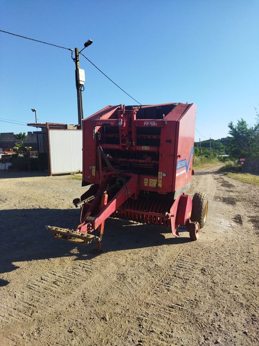 Troco ou vendo enfardadeira de rolo Ferraboli FF 55H