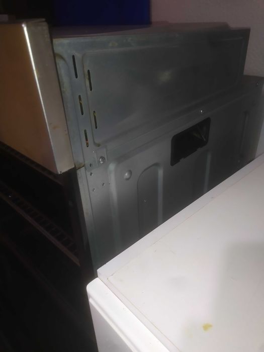 Forno de encastrar becken como novo. Não respondo a SMS.