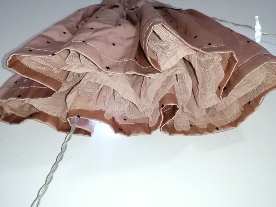 Elegancka sukienka gwiazdki jak nowa