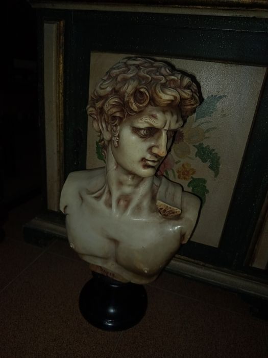 Várias velharias e antiguidades