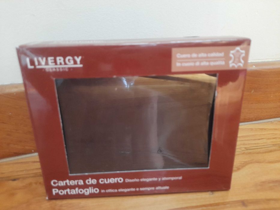 Carteira em pele Homem NOVA