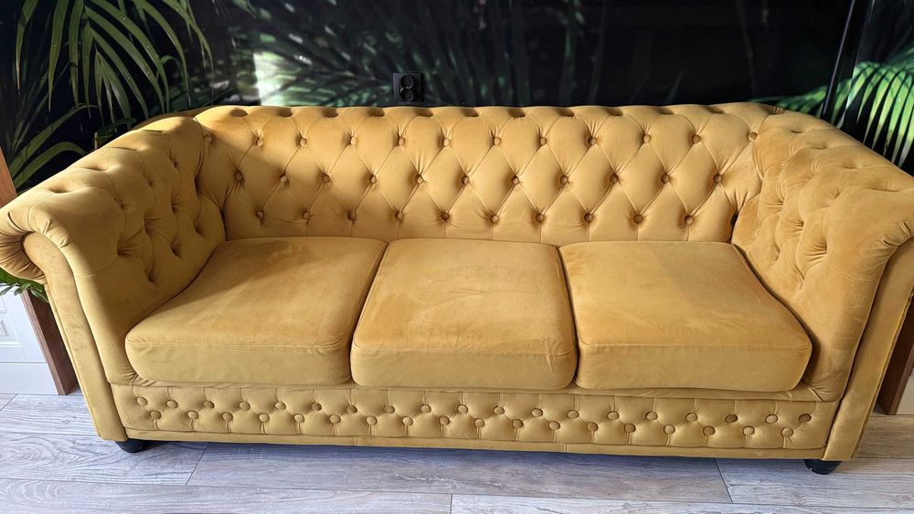 piękna sofka do salonu