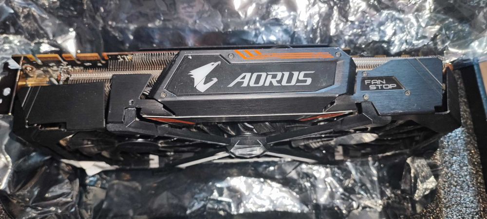 Відеокарта Aorus 8G