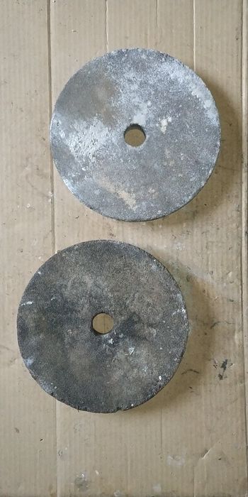 Точильные камни, пара