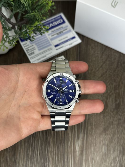 З гарантією / Новий оригінальний Casio Edifice EFV-640D-2A