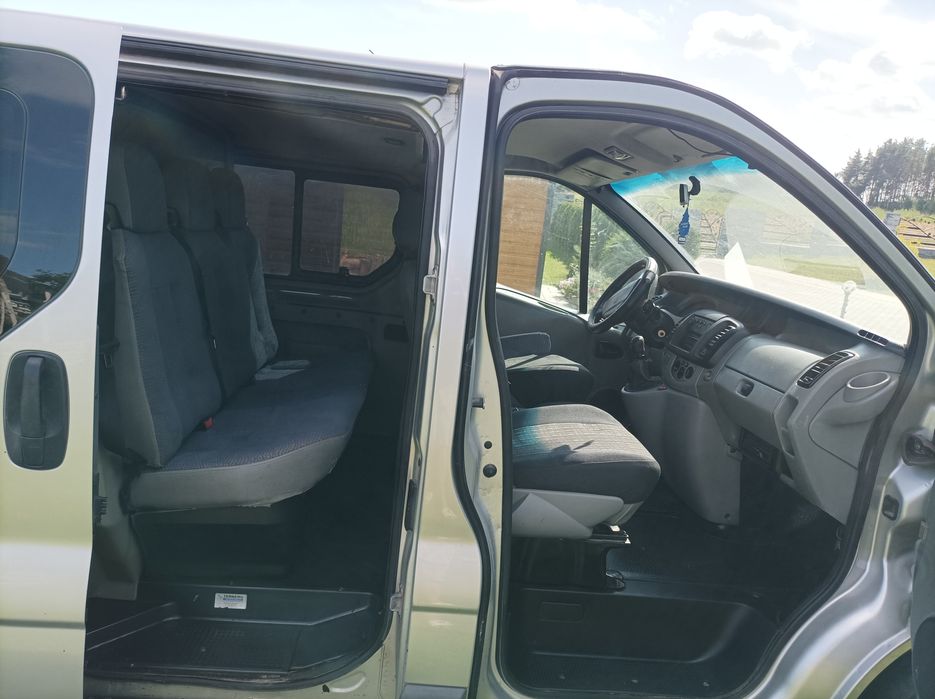 Trafic vivaro long! Klima Holenderka 6 osòb  brygadòwka