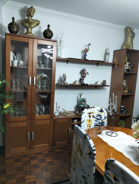 Móvel de sala de jantar completa