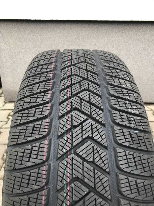 1x nowa 255/55R20 110V M+S  Pirelli Scorpion TM 8,5mm zimowa opona R