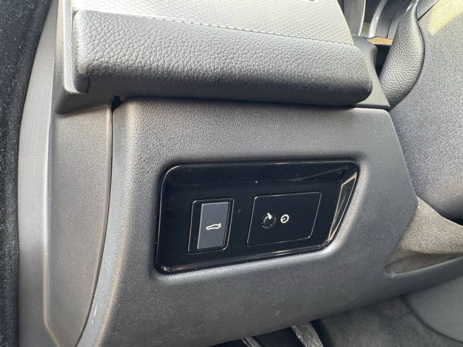 Jaguar XF-35t AWD Car Invest Ukraine Лізинг