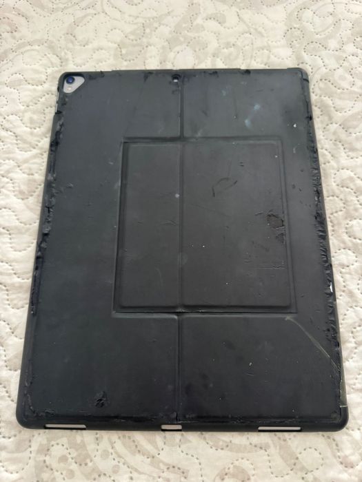 iPad Pro 12.9 256GB em excelente estado