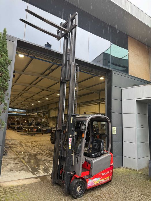 Empilhador elétrico manitou 1.5t