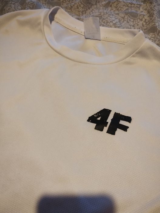 Biała koszulka 4F 164 dry fit