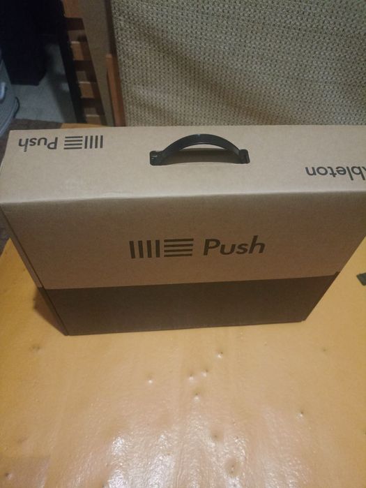 Midi-контролерів від Ableton Push 2