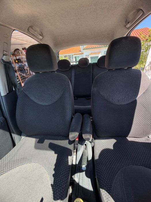 Carro Citroen C3 1.4 HDI 5 lugares