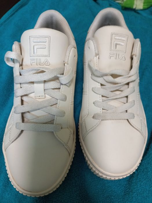 Продам кросівки. Фірма FILA