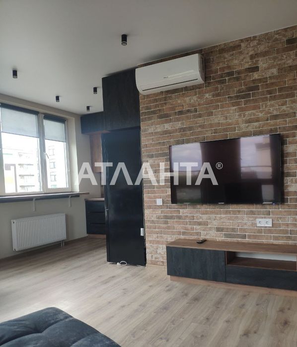 1к.м.Васильківська з ремонтом та паркомісцем. Постанови