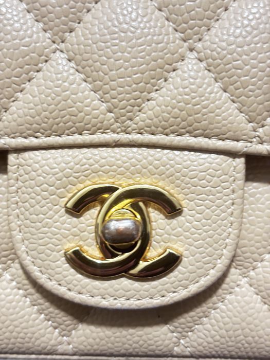 Жіноча сумка Chanel Classic  з бежевої шкіри