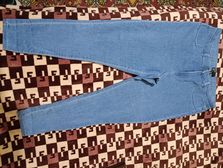 Продам б/в джинсові лосини.