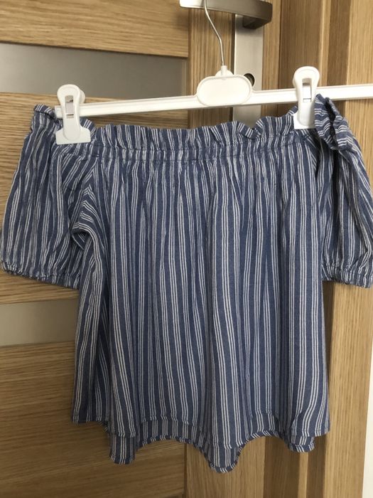 Top z krótkim rękawem Bershka S