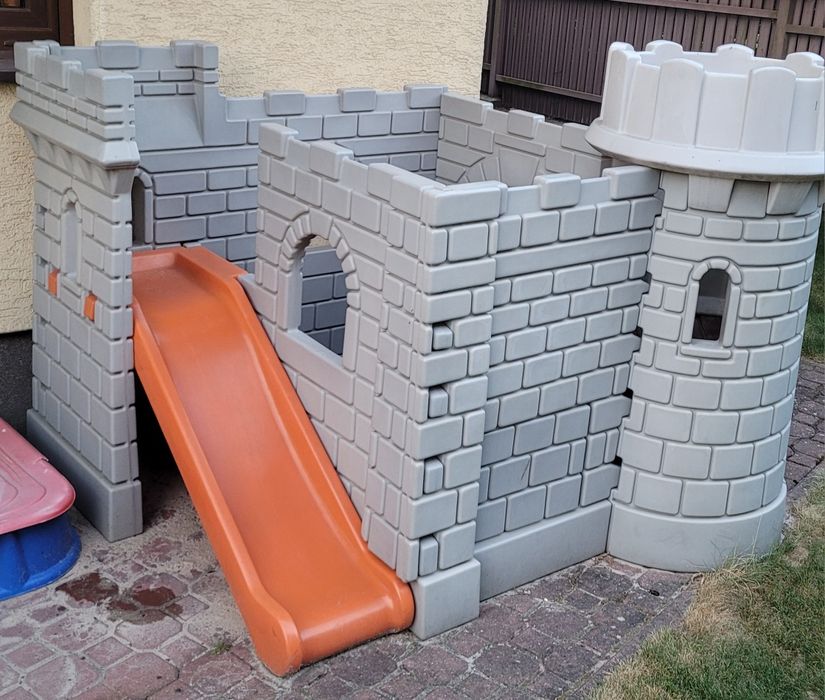Little Tikes Zamek ze zjeżdżalnią Plac Zabaw dla dzieci Wieża