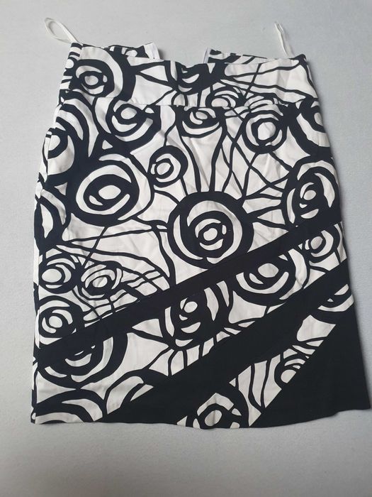 Czarno biała spódnica