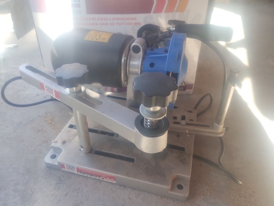 Sprzedam ostrzałkę do pił widiowych, małych.